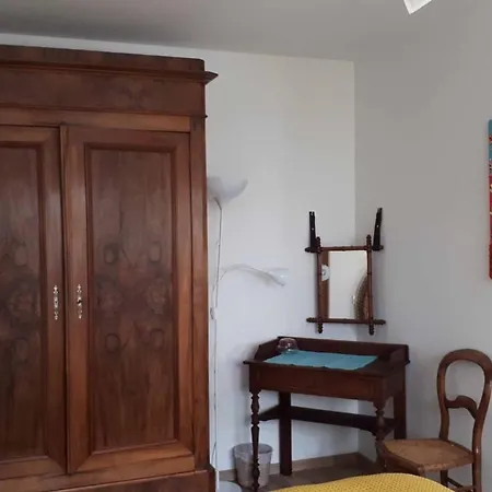 La Maison De Philippe & Maryse En Bourgogne Franche Comte Dijon, Entre Ville, Jardins Et Vignes, Aux Portes De La Cite Internationale Gastronomique Et Du Vin * Dijon